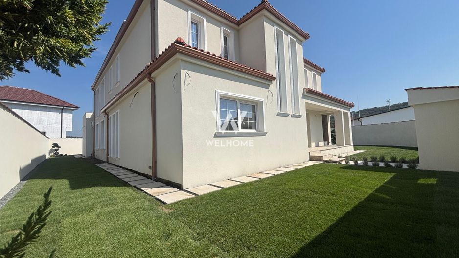 Vila EXCLUSIVISTA cu Piscina, Garaj si 3 Terase - Poză 3