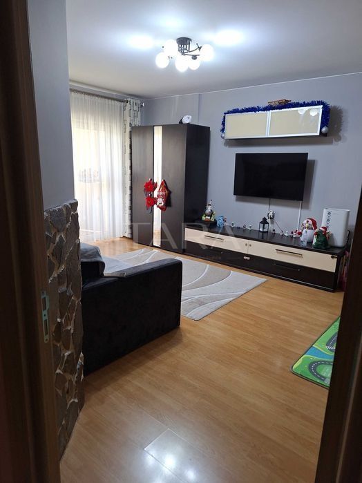 Apartament 2 Camere decomandat,  zona Florilor. - Poză 1