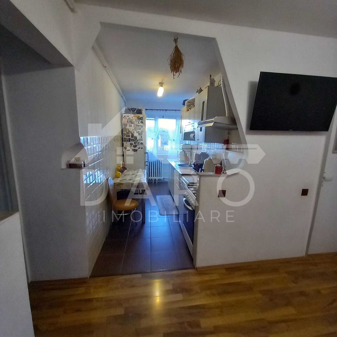 Vand apartame,2 canere - Poză 3