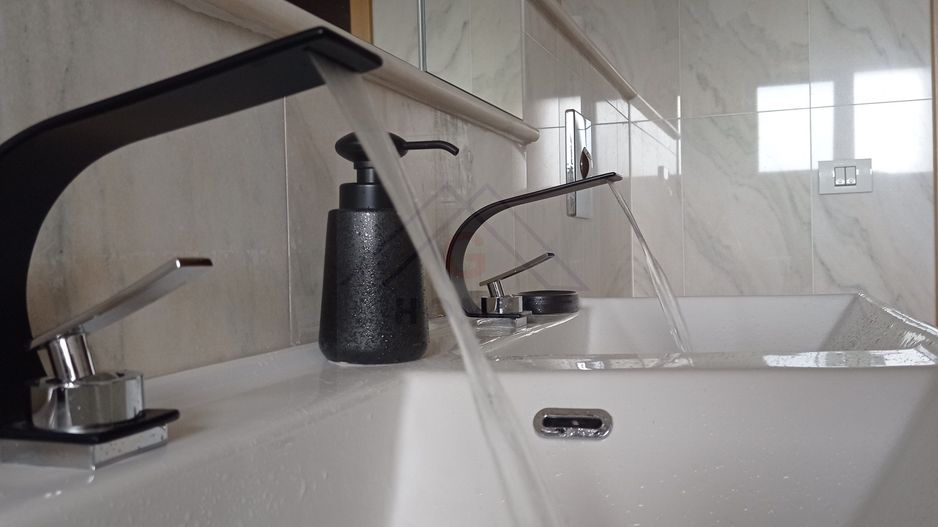 Apartament lux cu gradina proprie, Ferventia intre Lidl si padure. - Poză 19
