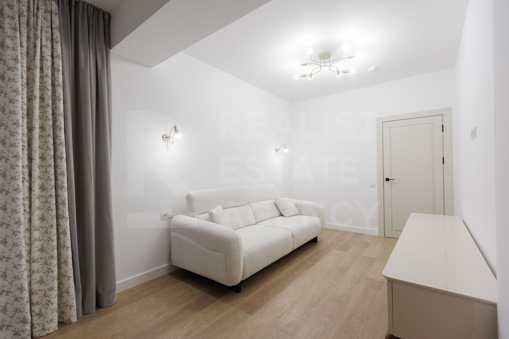 Vânzare, apartament, 2 camere, str. Calea Iesilor, sectorul Buiucani - Poză 6