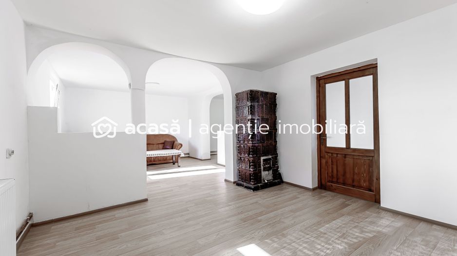 Casă renovată complet în Sânleani/Livada. - Poză 6