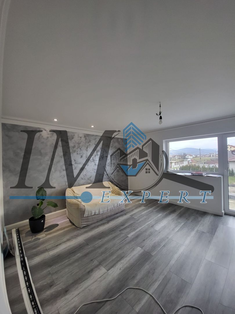 CASA NOUA INTRE SEBES SI PETRESTI - Poză 1