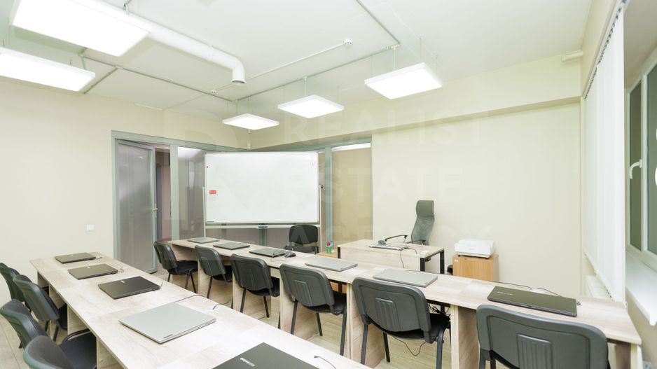 Chirie, oficiu 157 mp, strada București, Centru - Poză 11