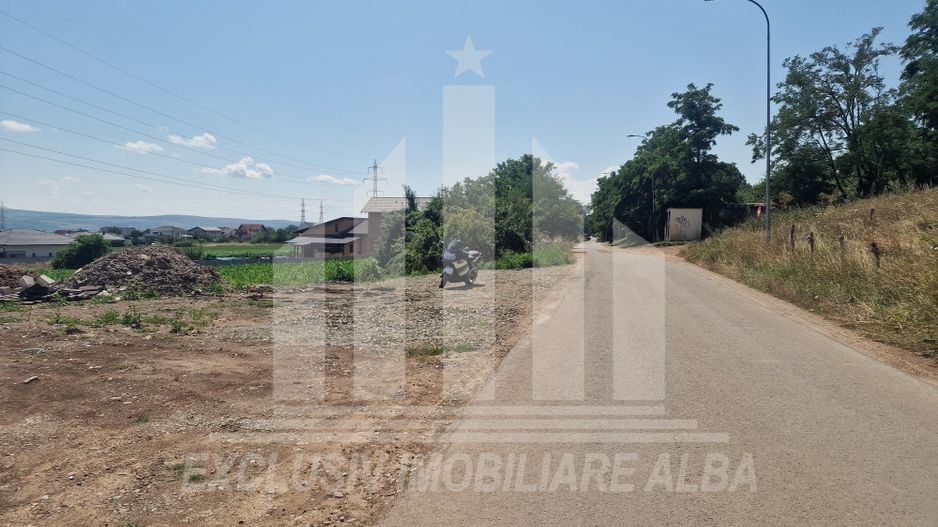 Teren intravilan | De vanzare | 2350 mp | 24 ml deschidere | Cetate - Poză 4