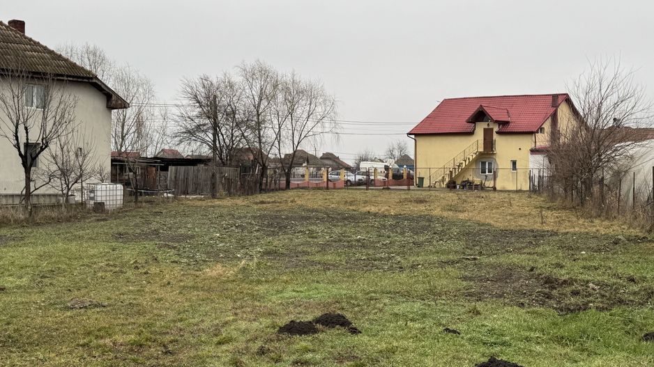 Teren Intravilan Becicherecu Mic 600 mp,Utilitatile In Fata Parcelei,Asflat - Poză 1