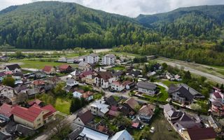 Casă în Gura Humorului, Ariniș | Refugiu în Stațiune Turistică - Poză 5