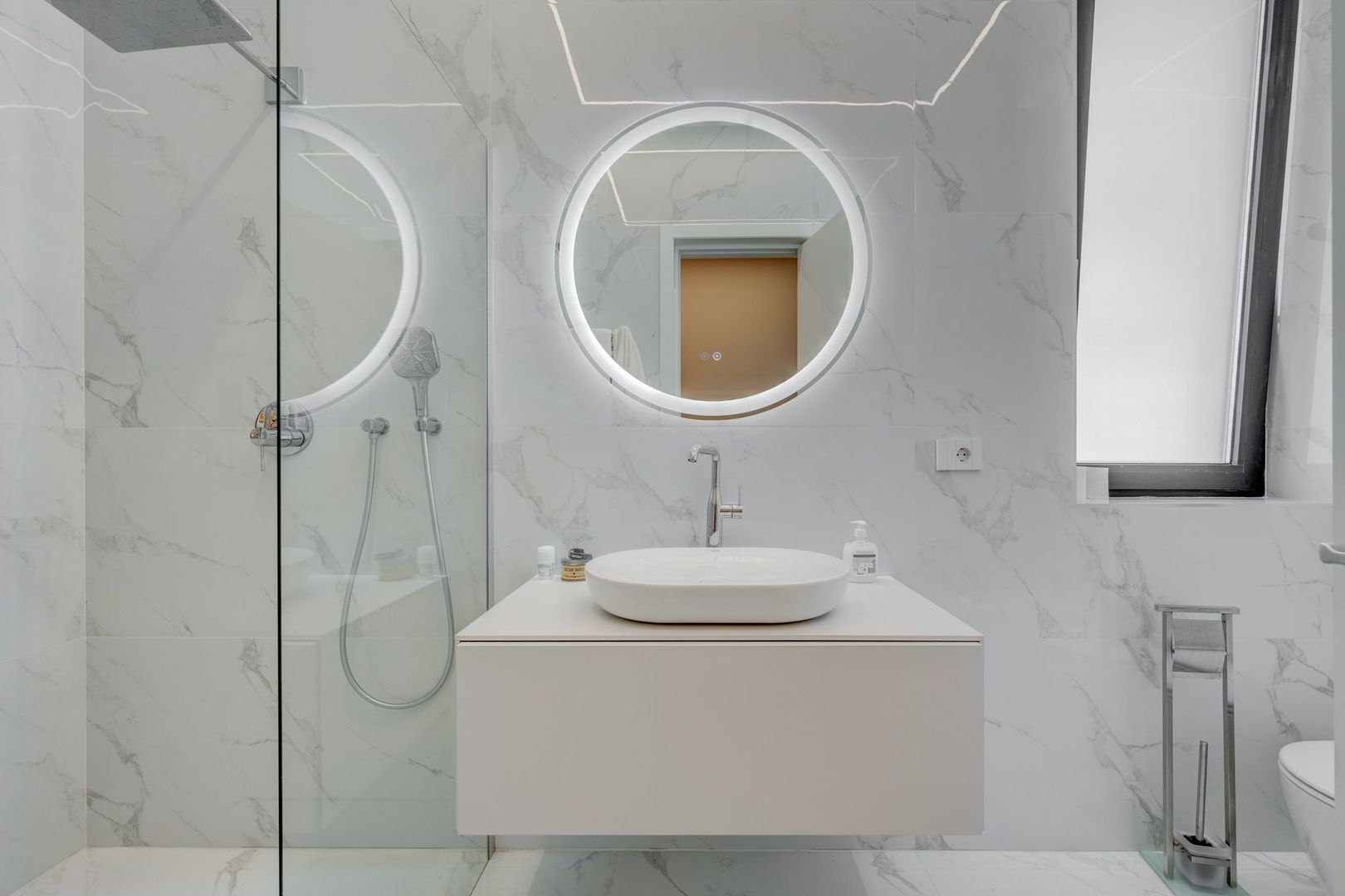 Vila Superba - Snagov Lac - Comunitate - Piscina - Ponton - Poză 17