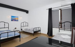 Afacere la cheie! Hotel - restaurant cu peste 40 locuri  cazare - Poză 12