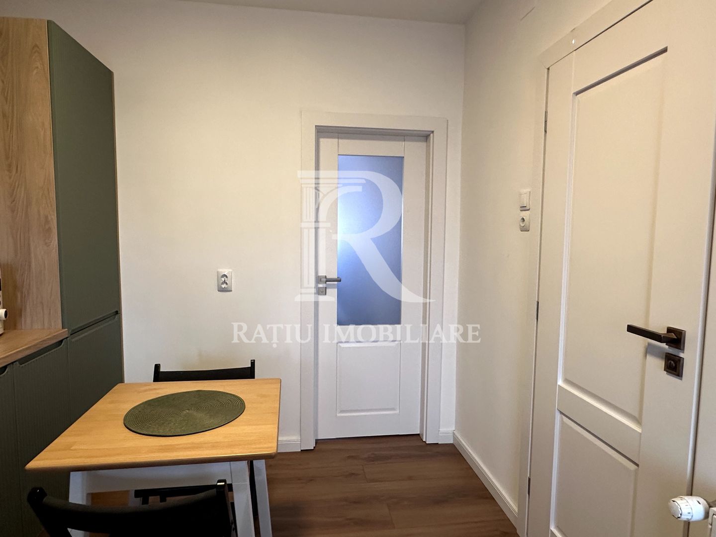 Apartament cu o camera | Central | Oradea - Poză 9