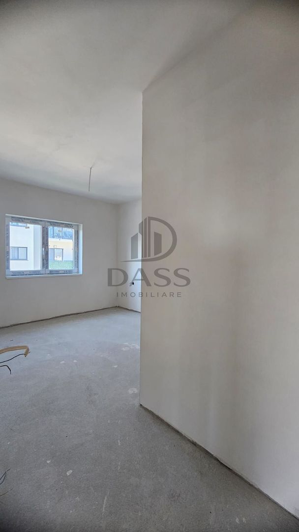 Apartament 3 camere 2 bai camara pe balcon si loc parcare Selimbar - Poză 5