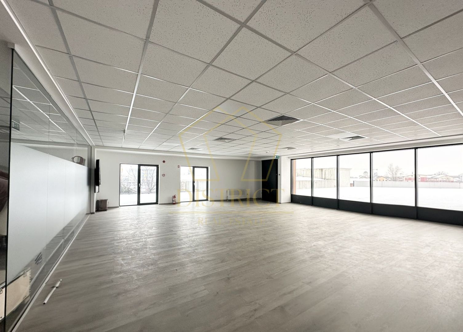 Spațiu de birouri/showroom cu terasa 40mp | Giroc - Poză 2