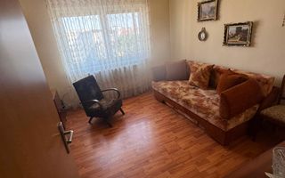 Apartament 3 camere, 70 mp utili, balcon, zona Cetate, Alba Iulia - Poză 3