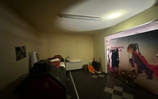 Oportunitate unica!Spatiu comercial parter+demisol, plus apartament la etaj - Poză 5