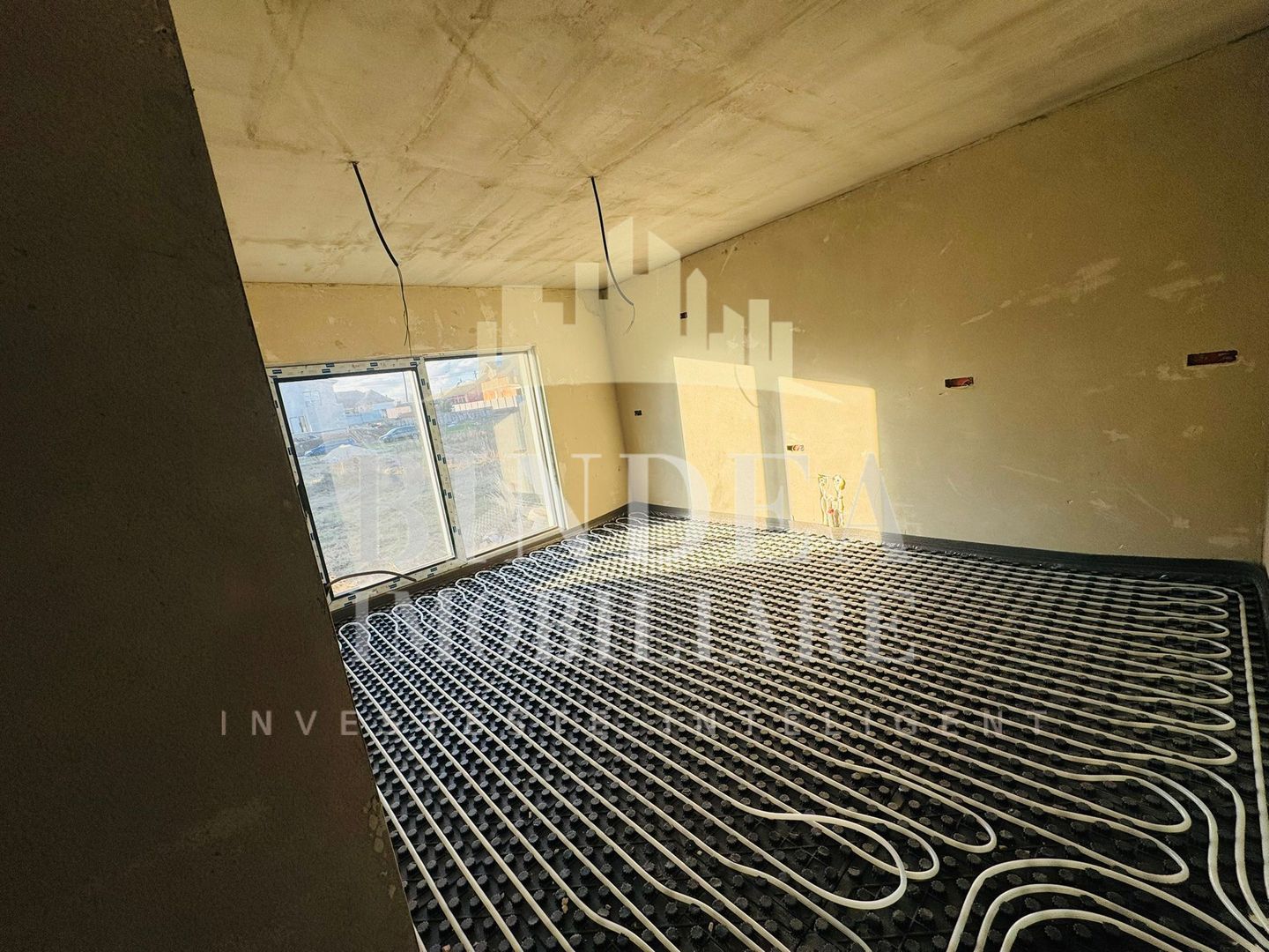 Casa individuala P+ M Pischia 167mp utili, 723mp teren - Poză 6