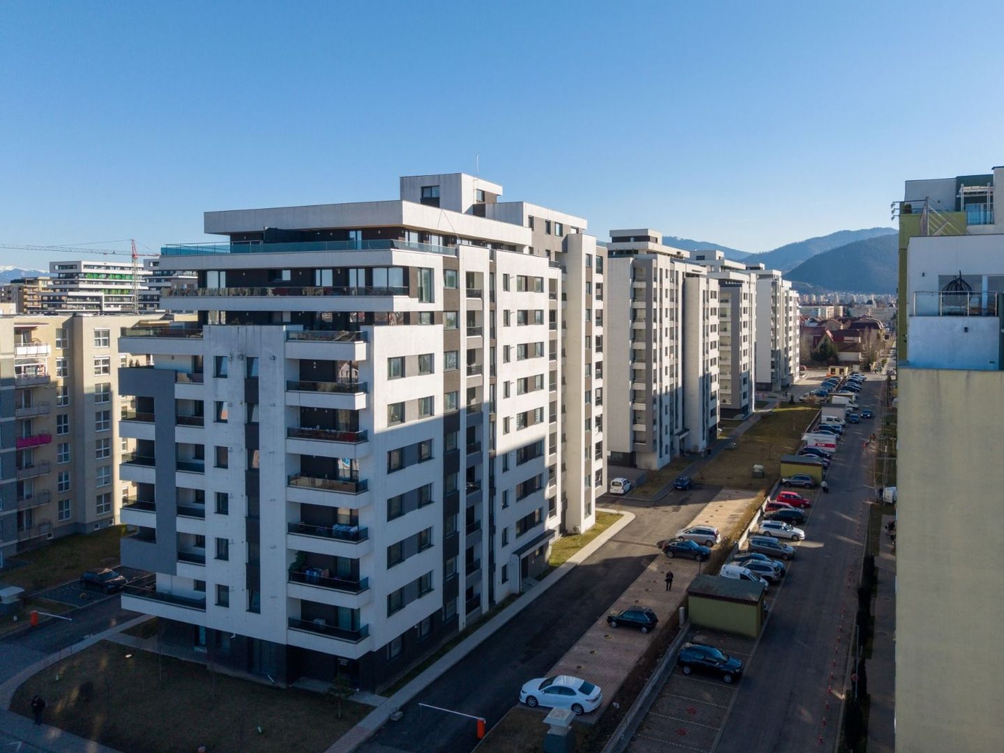 Penthouse superb, 3 camere+parcare subterana ,203 mp-Coresi - Poză 36