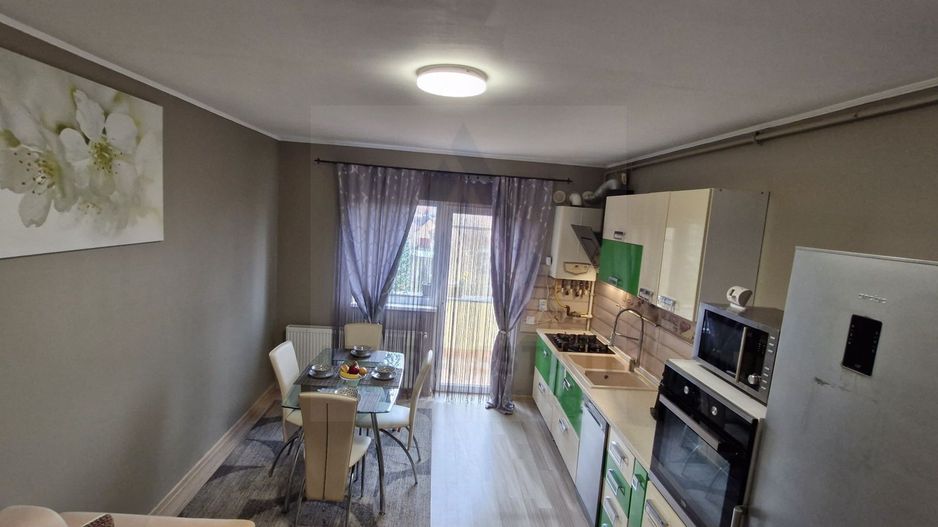 Apartament modern 3 camere etaj 2 parcare si balcon 11 mp in Selimbar - Poză 3