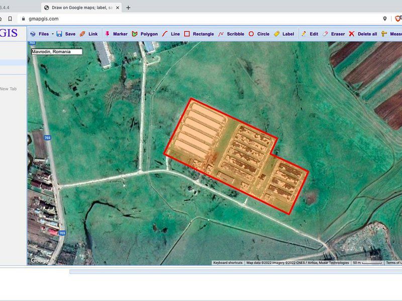 Ferma Mavrodin teren cu constructii - Poză 1