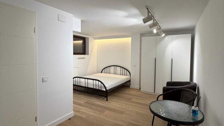 GARSONIERA CALEA MOSILOR,BUCATARIE INCHISA,CENTRALA PROPRIE,MODERN - Poză 2