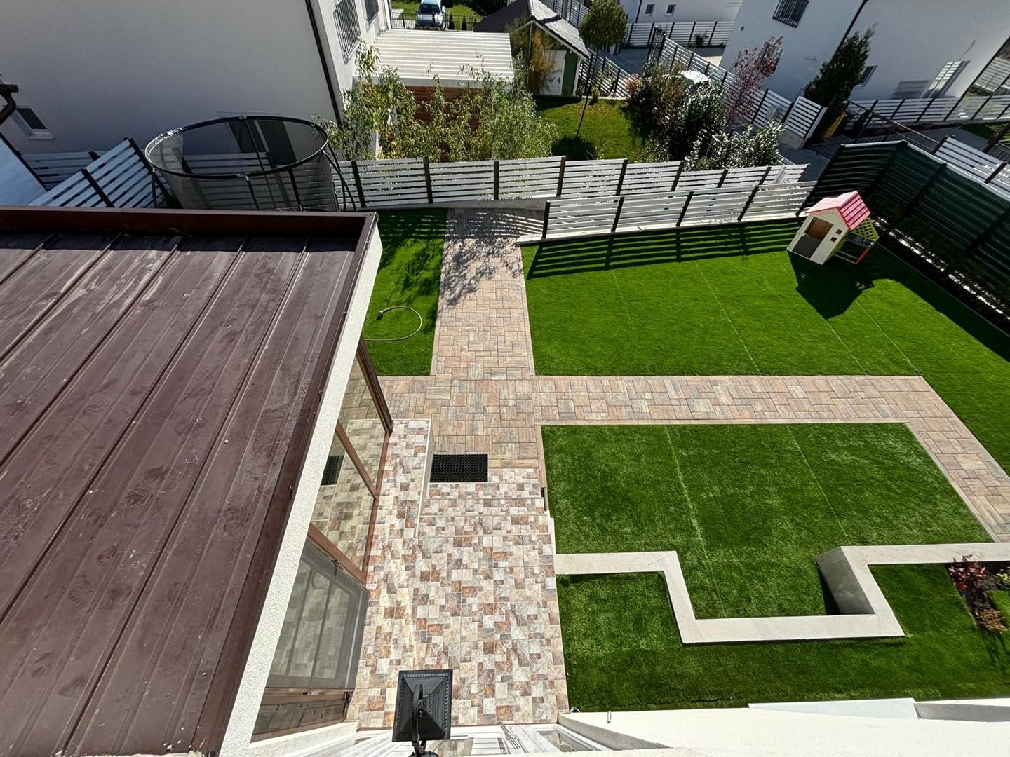 Cauti o Casa  cu  TEREN mare, GARAJ si PIVNITA? - Poză 15