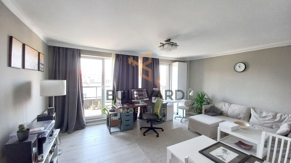Apartament ultrafinisat 2 camere, terasa, zona semicentrala. - Poză 2