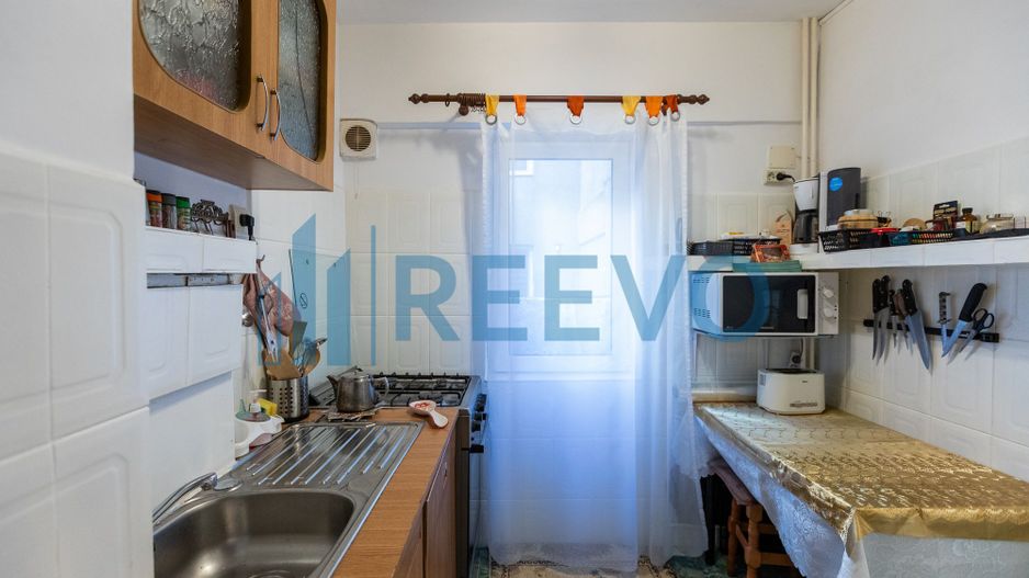 Apartament de vânzare cu 3 camere,  str. Letea, Bacău - Poză 18