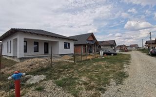 De vânzare casă cu 4 camere, la nivel semifinisat, Cihei - Poză 1