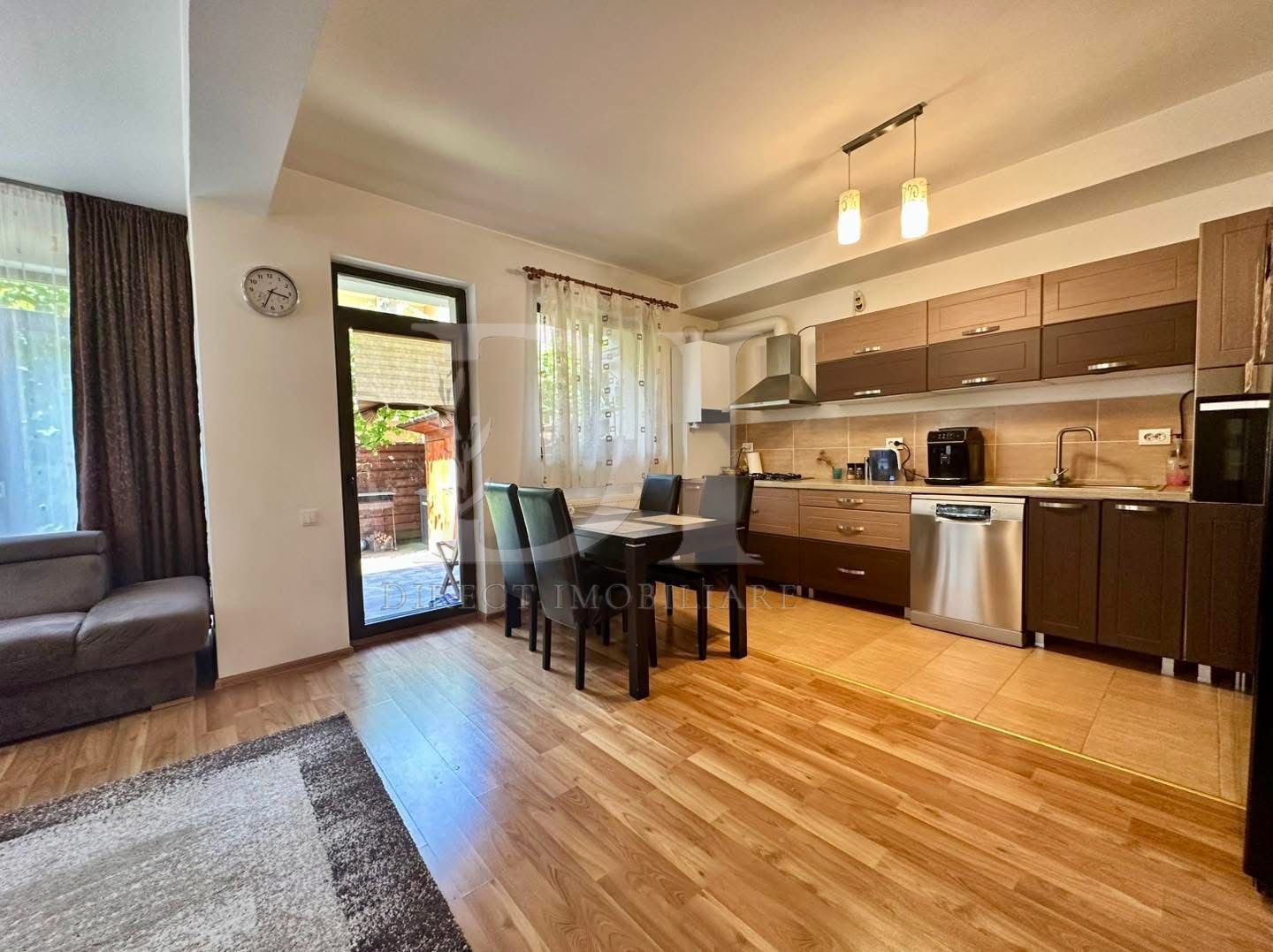 Casa 5 camere / strada Someşului / 120 mp, teren 167 mp liber - Poză 10