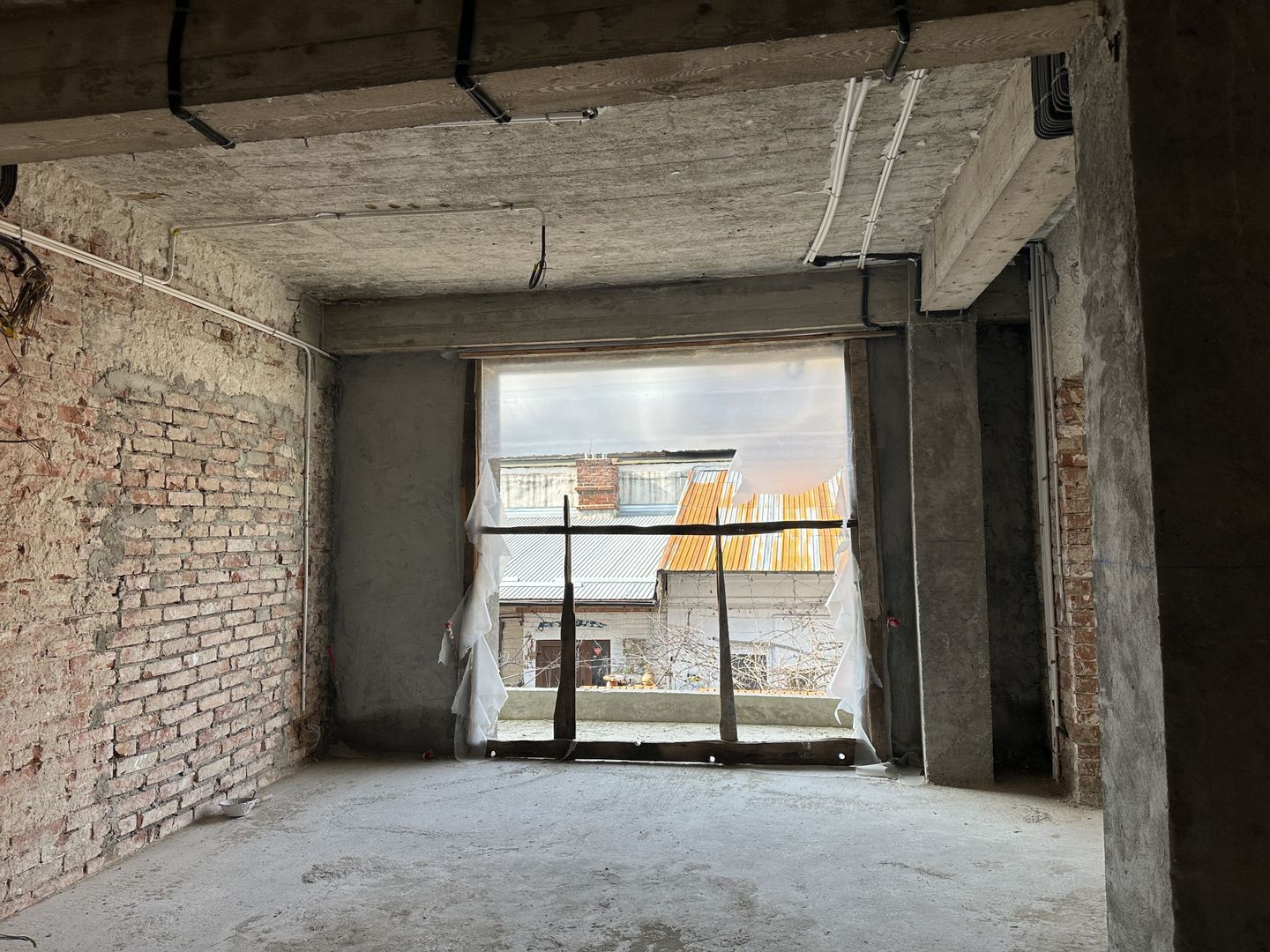 FERDINAND - Lirei | Teren 412 mp| Cladire 750 mp | structura noua - Poză 11