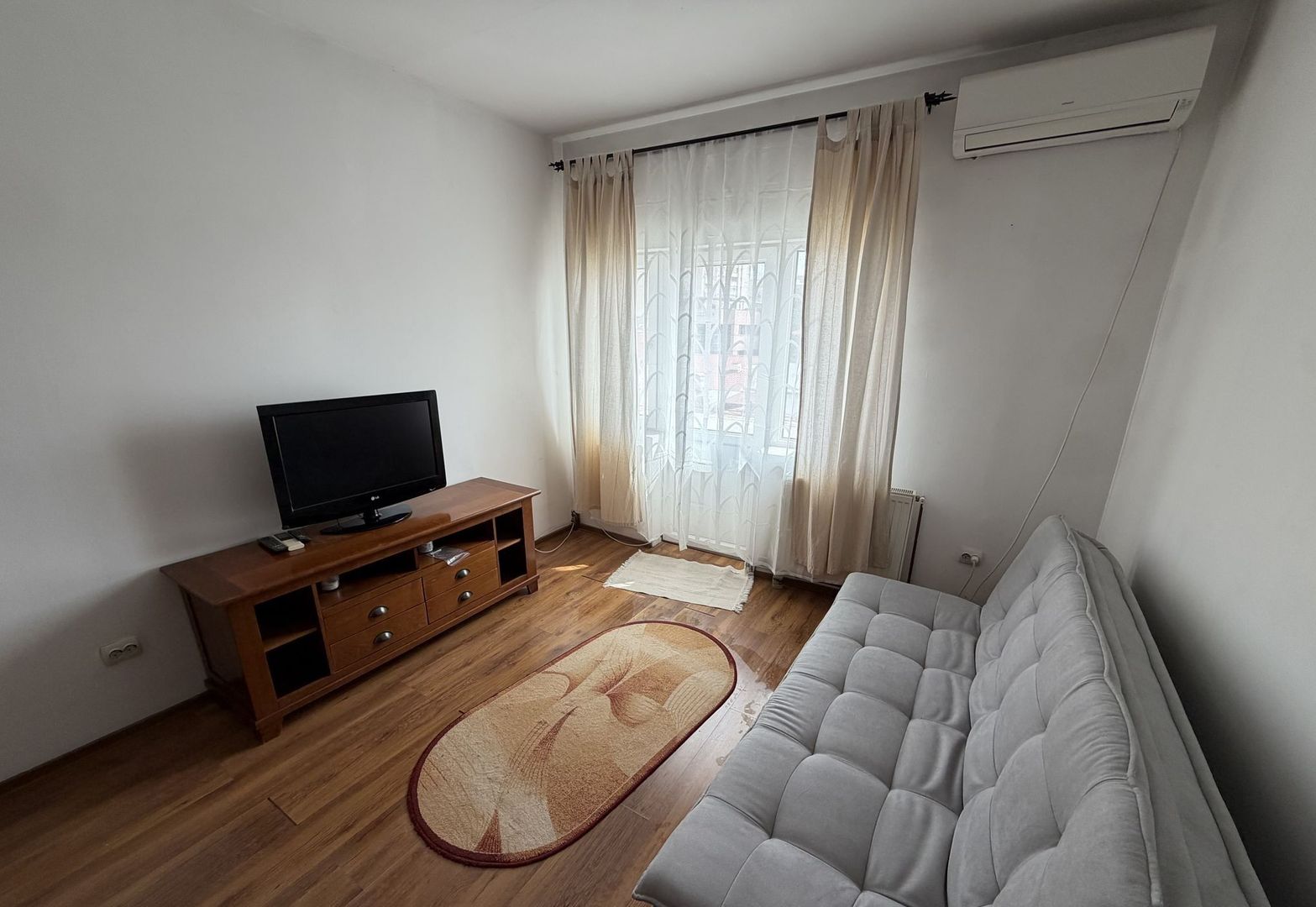 Închiriere Apartament 2 Cam Decebal Alba Iulia, Centrală, Petfriendly - Poză 2