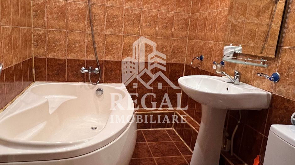 Apartament de inchiriat cu 3 camere. Zona Micro 5/1 (B-dul Traian) - Poză 6