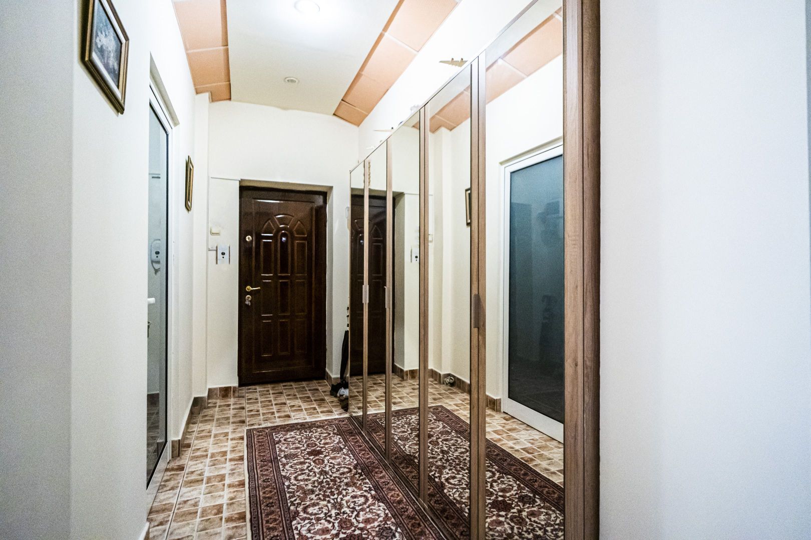 Vatra Luminoasa, bloc caramida reabilitat, parter inalt, renovat, parc - Poză 6