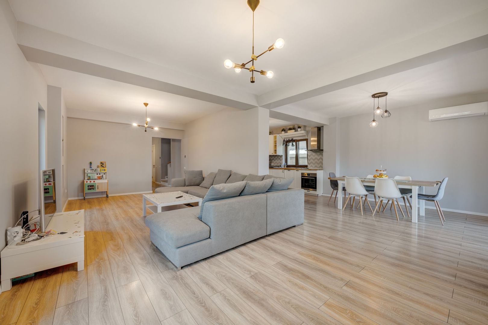 Casa în Stil American ! Mogosoaia/Chitila ! Regie Proprie ! - Poză 10