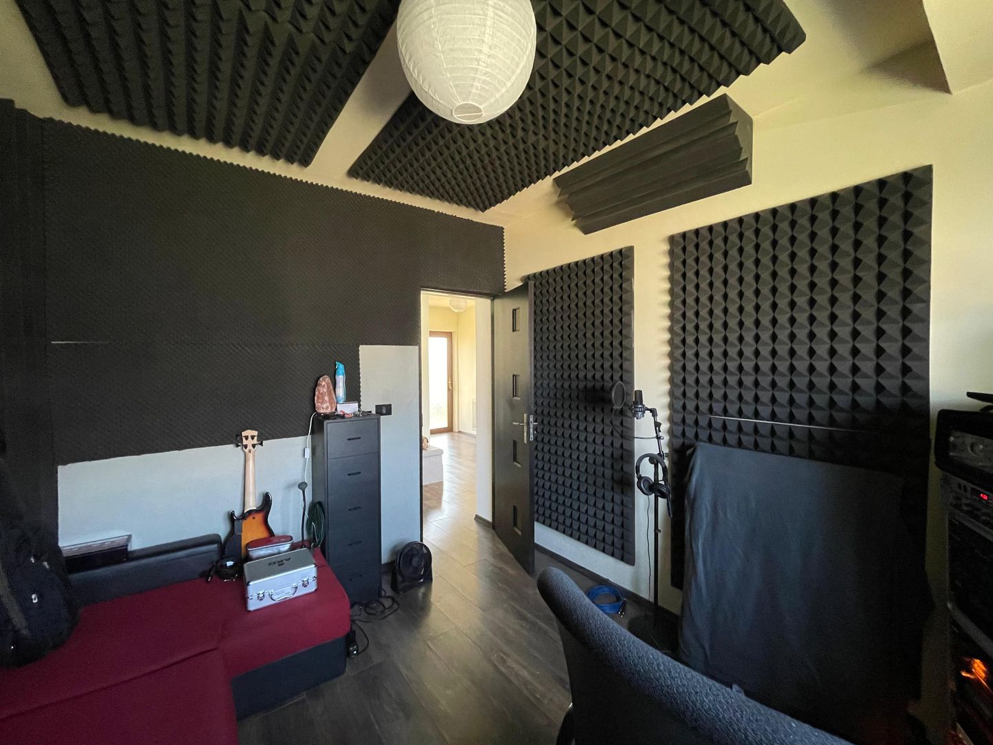 Casă individuală complet mobilată și utilată | Moșnița Nouă| - Poză 5