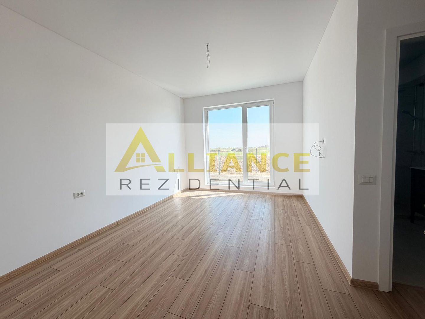 Casa individuala 3 camere 2 bai | Comuna Berceni | Teren 348MP - Poză 8
