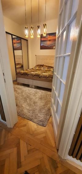 De vanzare Apartament 3 camere in vila, Hala Traian- Mantuleasa - Poză 2