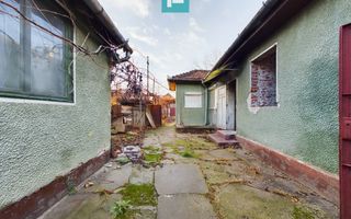 Casă cu teren de 824mp în Pârneava - Poză 10