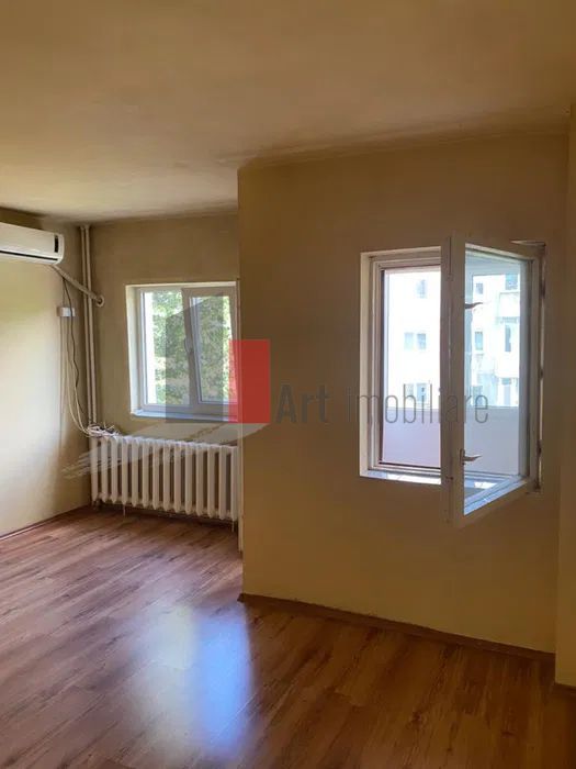 Apartament 3 camere Virtuții-Orsova - Poză 2