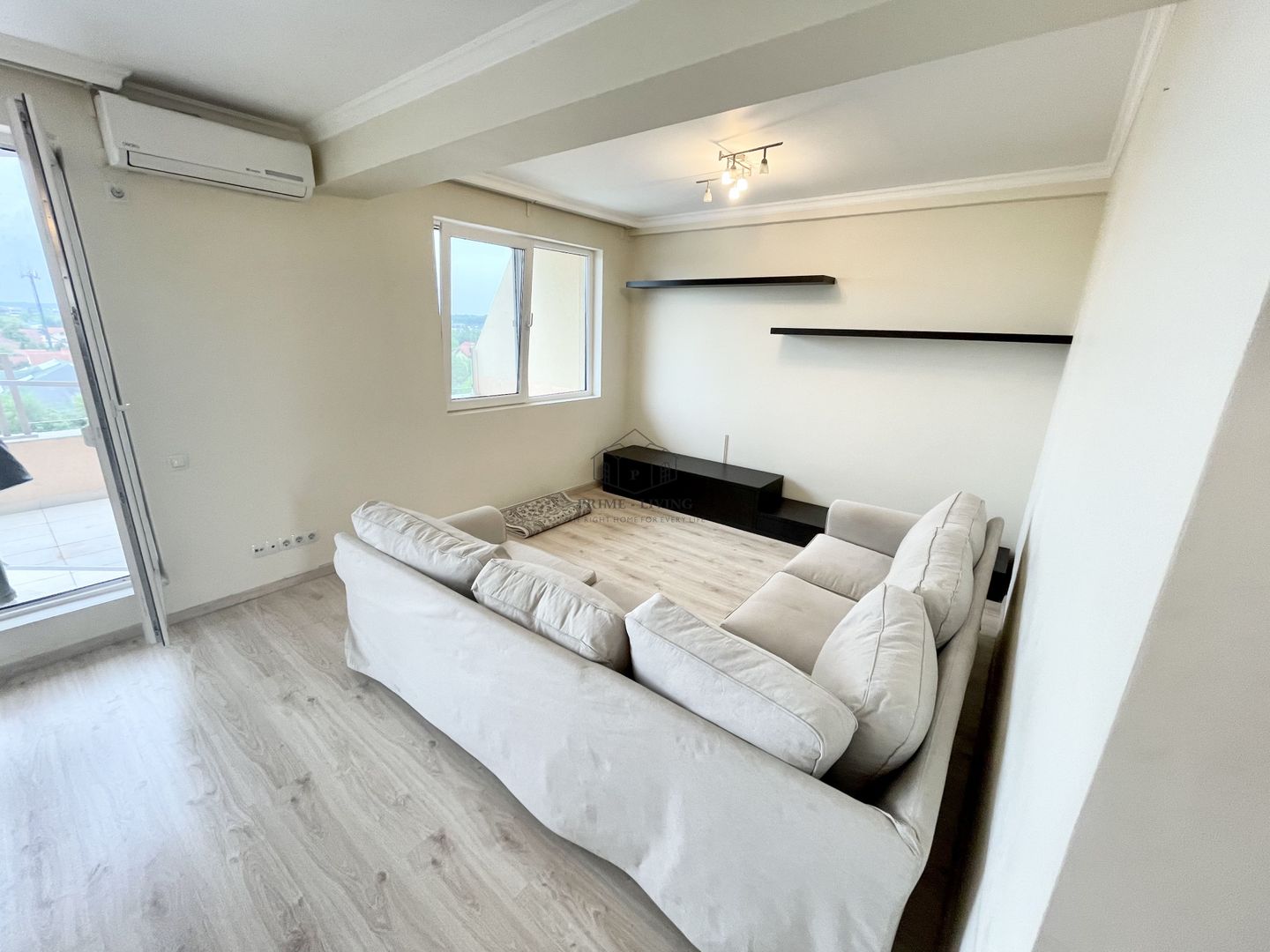 PENTHOUSE CU 3 CAMERE LA VANZARE IN COMPLEX BOUTIQUE - Poză 3