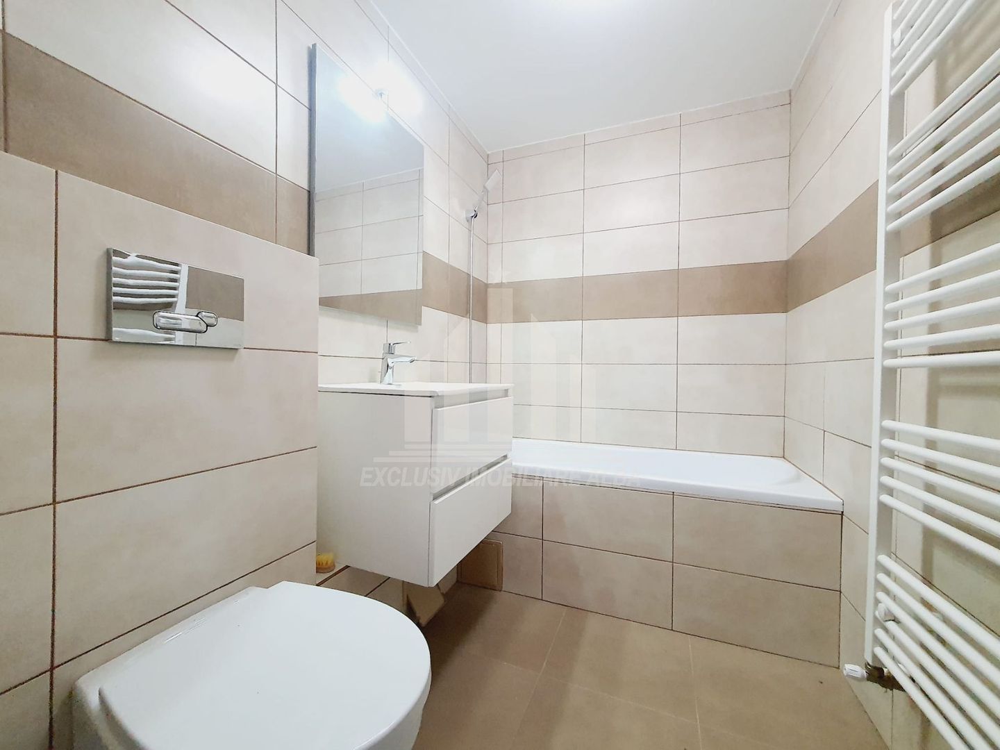 Apartament cu 3 camere renovat, Cetate - Poză 8