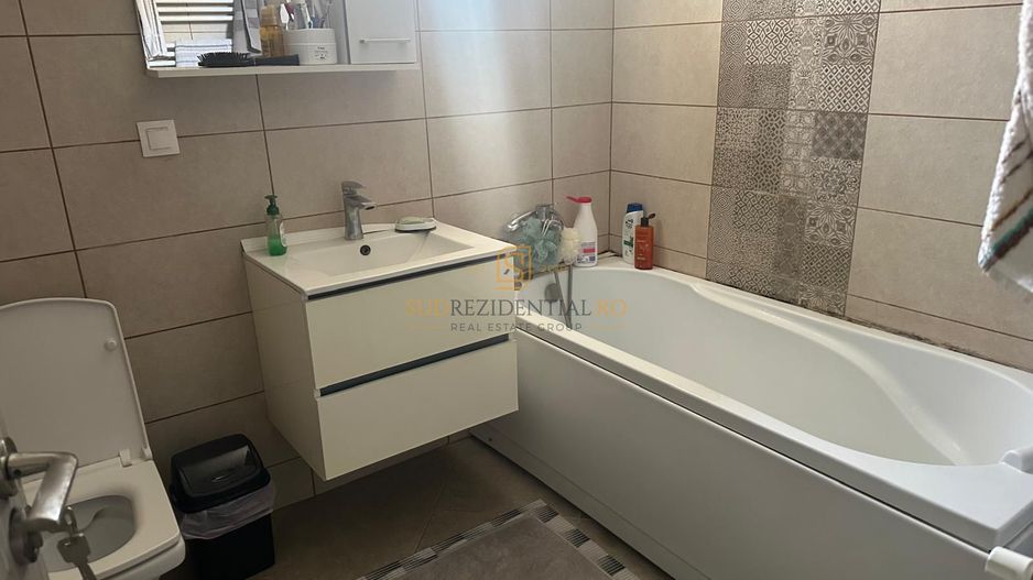 Vila tip duplex, P+1, Com.Berceni, Str. Oituz, mobilata si utilata - Poză 7