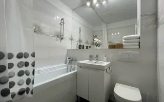 Apartament 3 camere - Balcon cu priveliște de vis - Poză 11