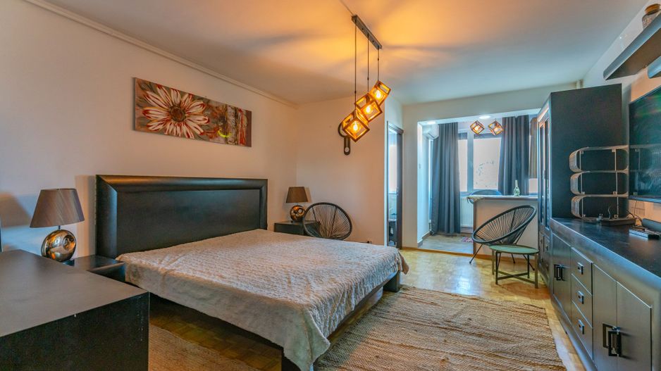 Închiriere garsonieră Brașov, Astra: Aer condiționat, centrală proprie - Poză 1