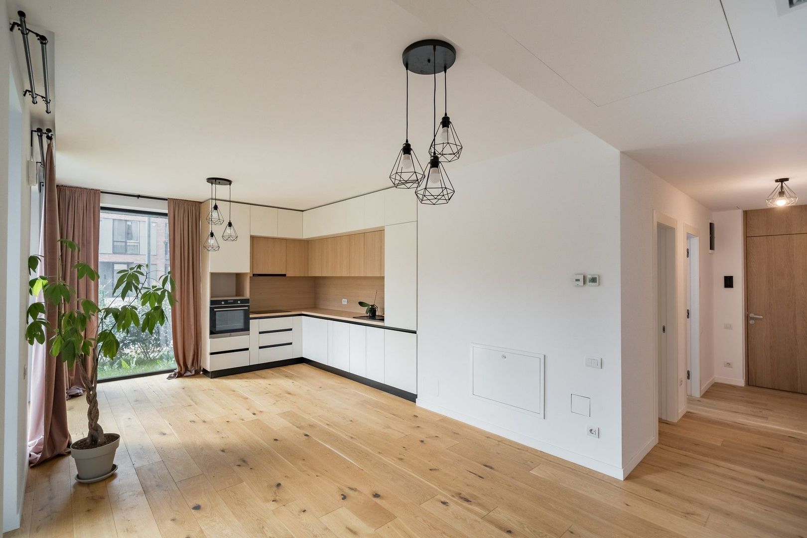 Apartament de 2 camere cu gradina RENT to BUY - Poză 1