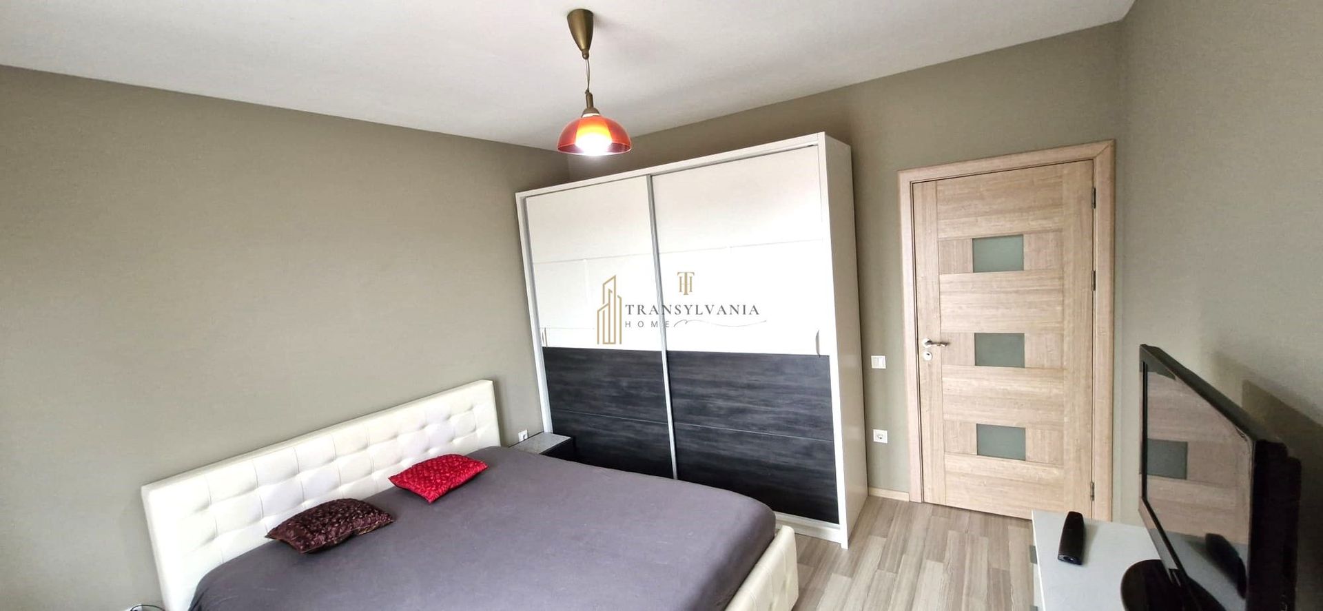 Apartament 3 camere de vanzare, etaj,2 Zona Dinicu Golescu Selimbar. - Poză 2