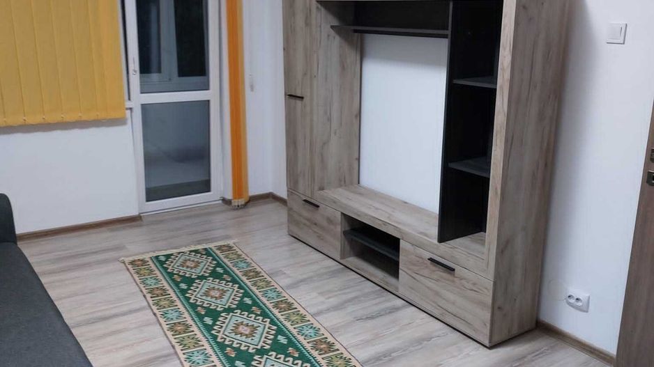 Inchiriez apartament 2 camere Piata Muncii | Basarabia - Poză 2