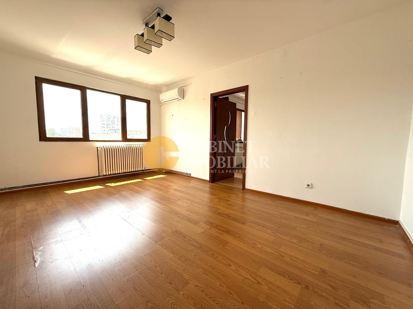 3 Camere SemiDecomandat  - Bloc fara risc - Podu Ros - Poză 1