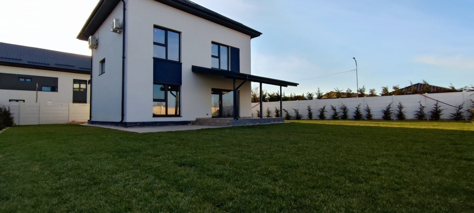 Vilă Individuală cu 700 mp Teren și Mansardă Amenajată - Poză 26