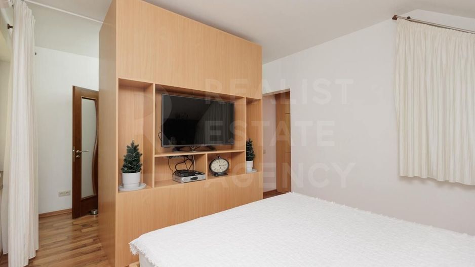 Vânzare, penthouse cu suprafața de 227 mp, str. Romană, Ungheni - Poză 21