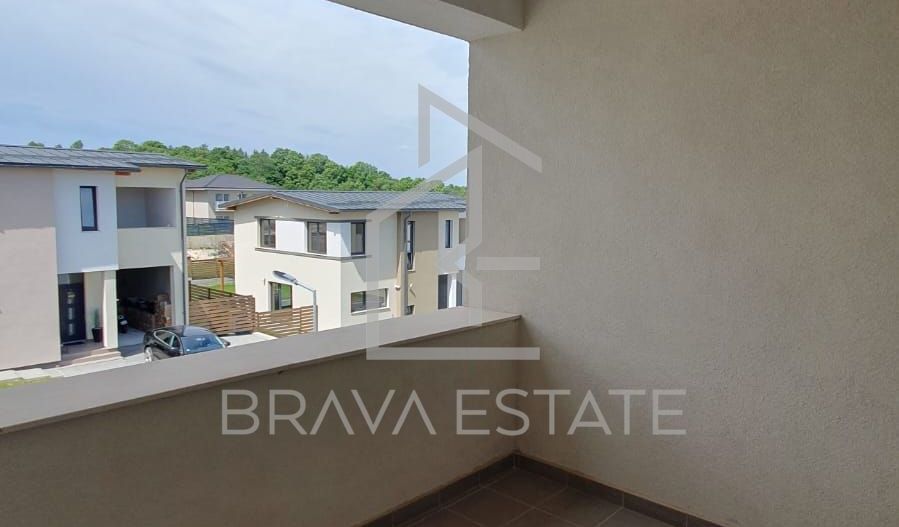 Casa individuală, 139mp,2 niveluri,balcon, parcare, semifinisata, Dezmir - Poză 8